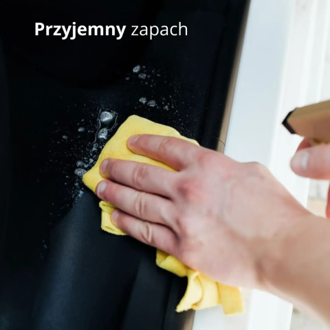 Płyn do czyszczenia plastików OSKAR 750 ml K2