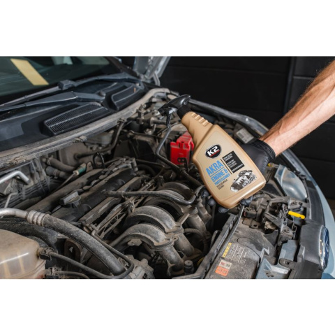 Płyn do mycia silnika i częsci usuwa cieżkie zabrudzenia AKRA 750 ml K2