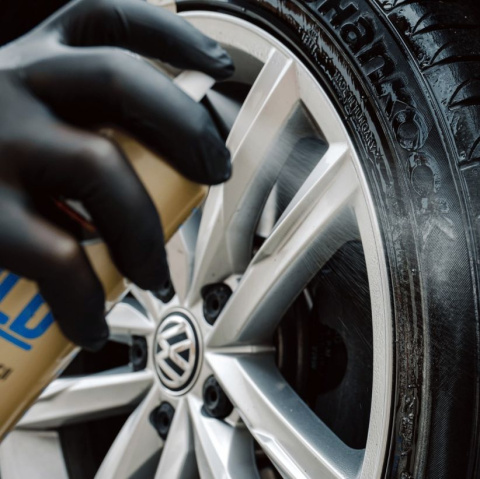 Spray do pielęgnacji i nabłyszczania opon BOLD 600 ml K2