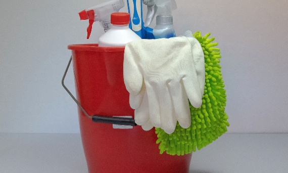 ✨ TENZI: Polska Marka, Globalna Czystość – Jak Profesjonalna Chemia Zmieni Twoje Sprzątanie?